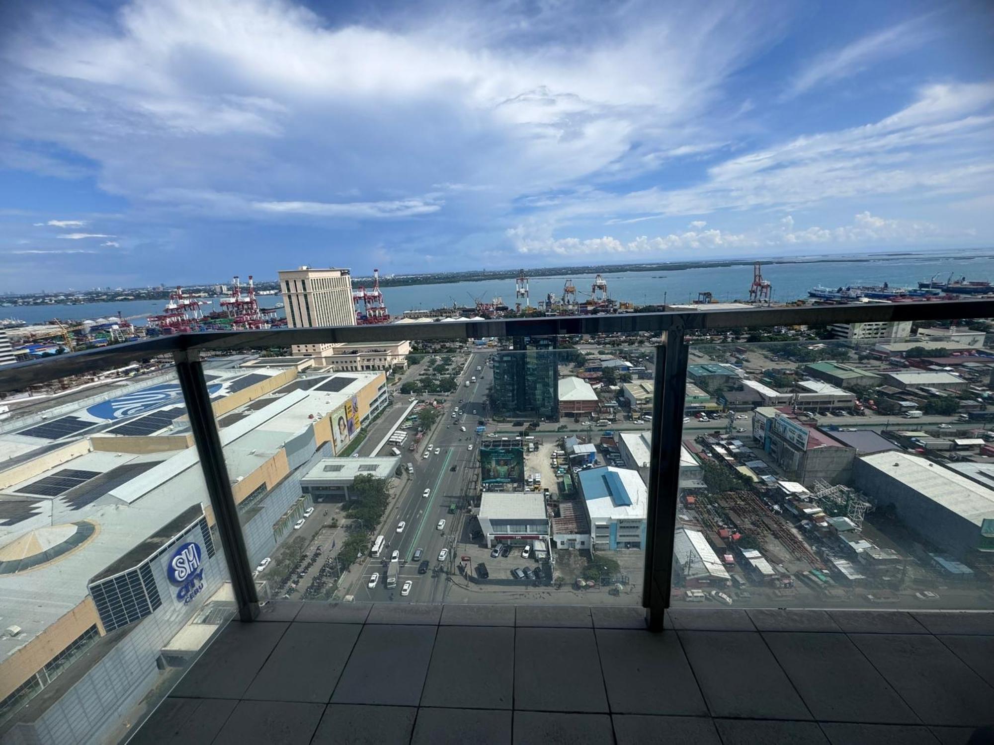 Luxanos Condo Place- Sunvida Tower Cebu ภายนอก รูปภาพ